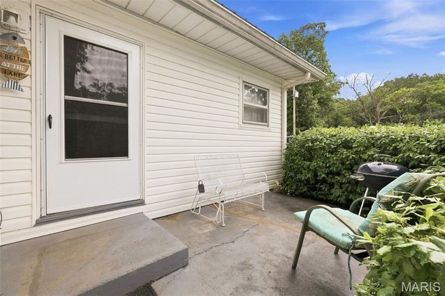 10150 Demick Drive, Mineral Point, MO 63660
