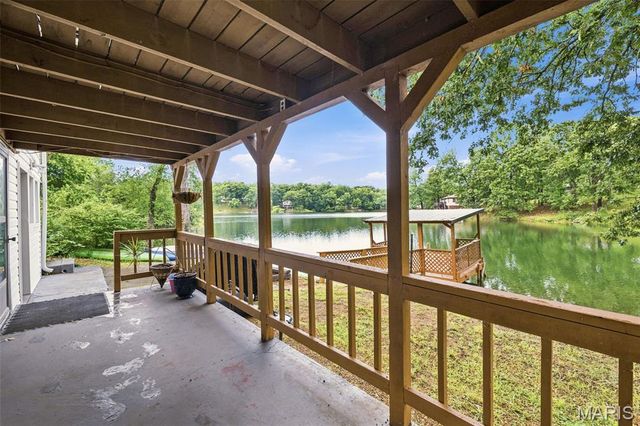 10150 Demick Drive, Mineral Point, MO 63660