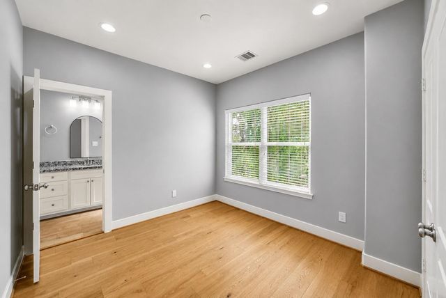 3605 Billingsley Street B, Houston, TX 77009