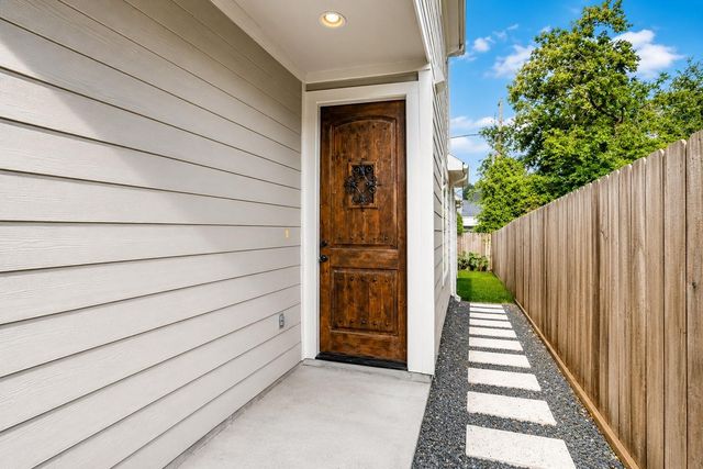 3605 Billingsley Street B, Houston, TX 77009