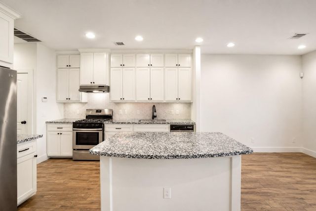 3605 Billingsley Street B, Houston, TX 77009