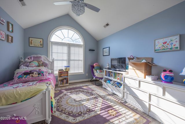 165 Pinecroft Drive, Dunn, NC 28334