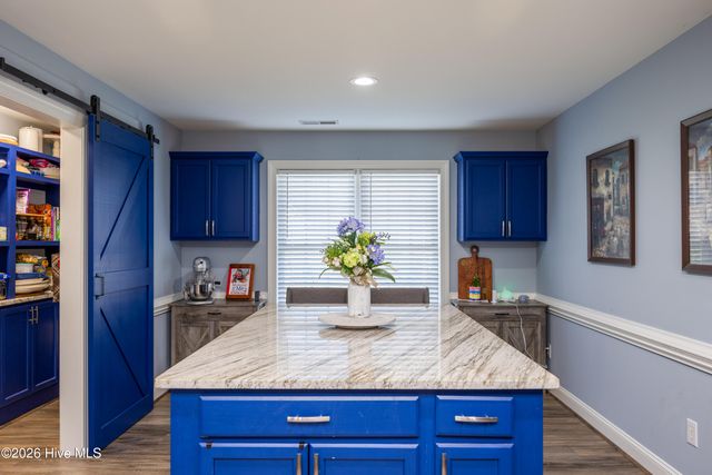 165 Pinecroft Drive, Dunn, NC 28334