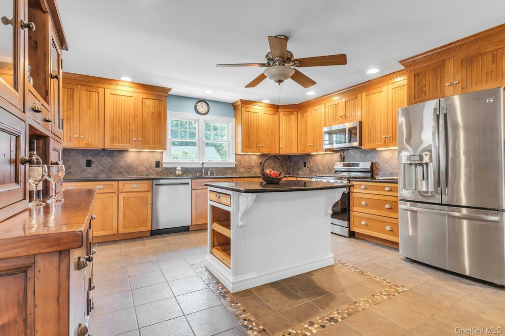 29 Timber Road, Glen Cove, NY 11542 — photo 5