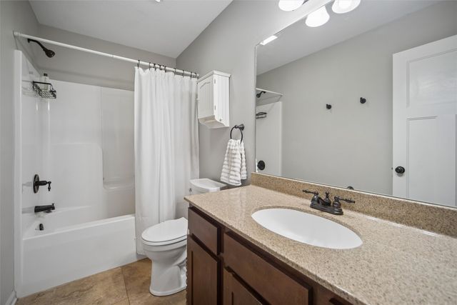 816 NW Sunset Lane, Grimes, IA 50111