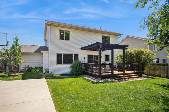 816 NW Sunset Lane, Grimes, IA 50111