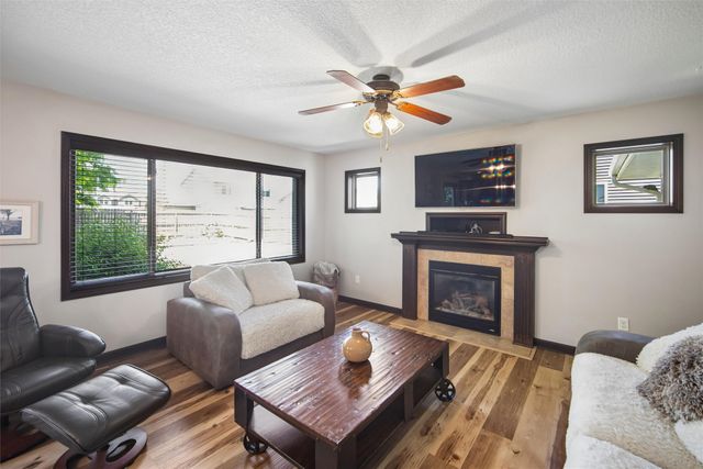 816 NW Sunset Lane, Grimes, IA 50111