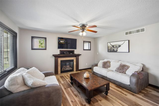 816 NW Sunset Lane, Grimes, IA 50111