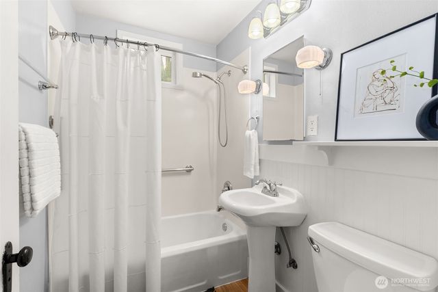 1912 Elliott Avenue NW, Olympia, WA 98502