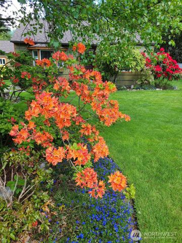 1912 Elliott Avenue NW, Olympia, WA 98502