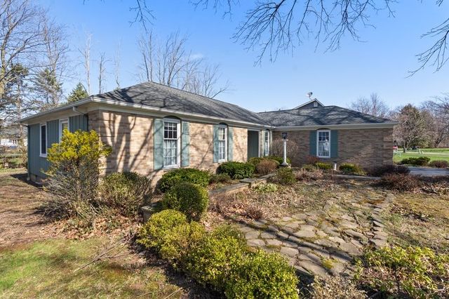 91 Apple Creek Lane, Greece, NY 14612