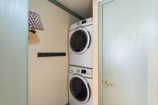 91 Apple Creek Lane, Greece, NY 14612