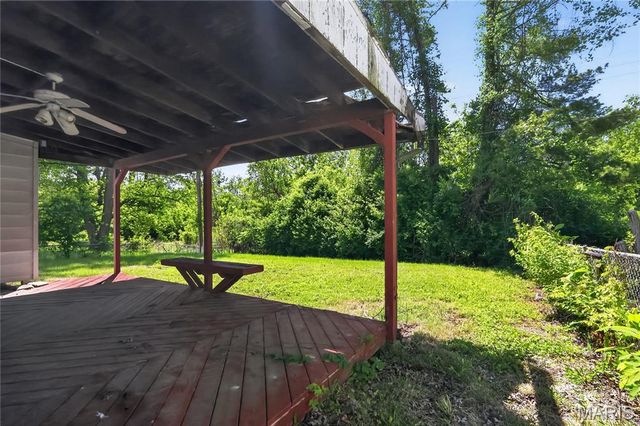 9713 Calumet Drive, St Louis, MO 63137