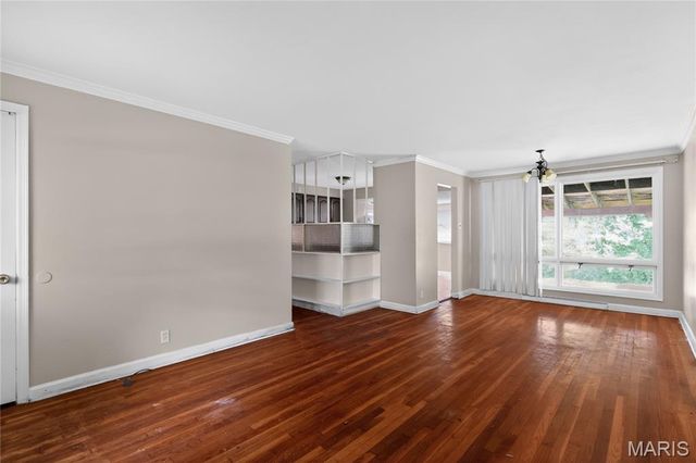 9713 Calumet Drive, St Louis, MO 63137