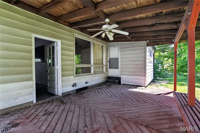 9713 Calumet Drive, St Louis, MO 63137