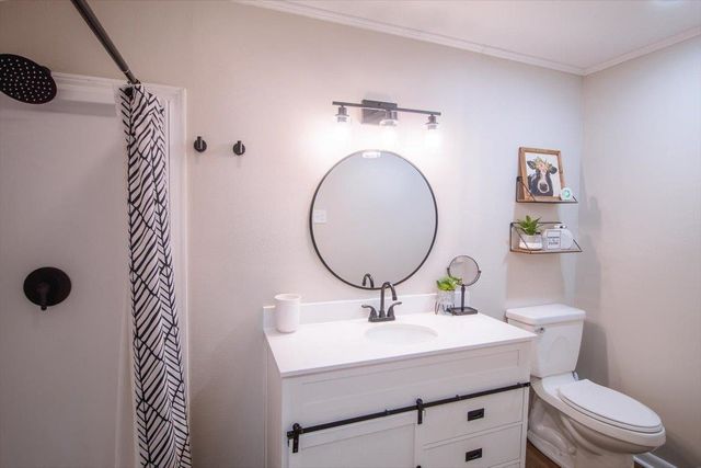 2916 Creole Dr, Houma, LA 70364