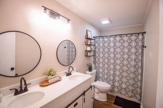 2916 Creole Dr, Houma, LA 70364