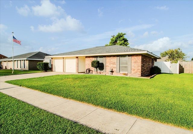 2916 Creole Dr, Houma, LA 70364