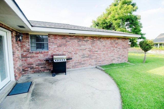 2916 Creole Dr, Houma, LA 70364