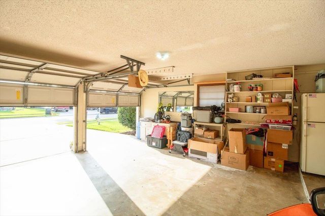 2916 Creole Dr, Houma, LA 70364