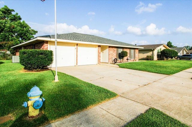 2916 Creole Dr, Houma, LA 70364