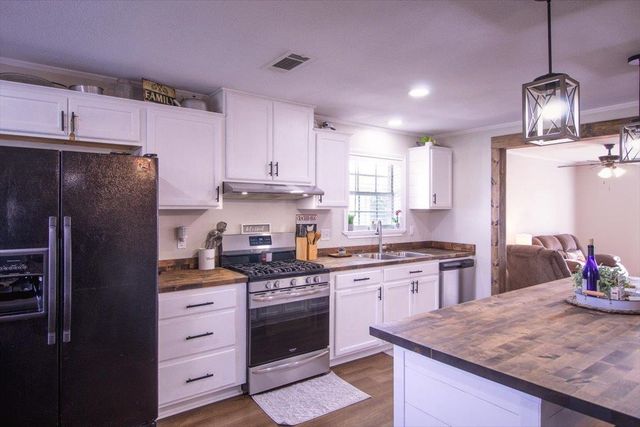 2916 Creole Dr, Houma, LA 70364