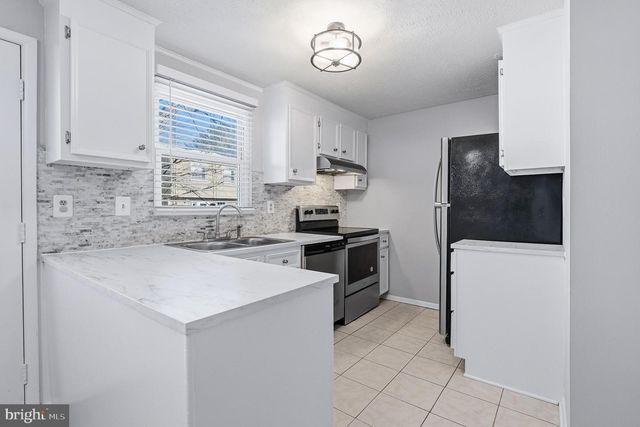 7802 EPSILON DR, Derwood, MD 20855