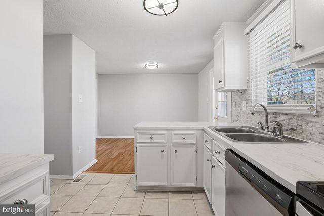 7802 EPSILON DR, Derwood, MD 20855