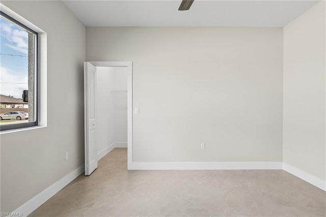 4002 20th ST SW, Lehigh Acres, FL 33976