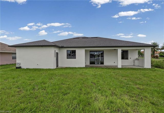 4002 20th ST SW, Lehigh Acres, FL 33976