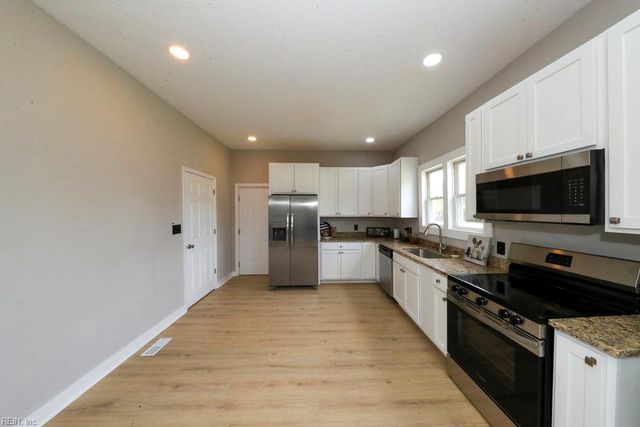 1850 Azalea AVE, Portsmouth, VA 23704