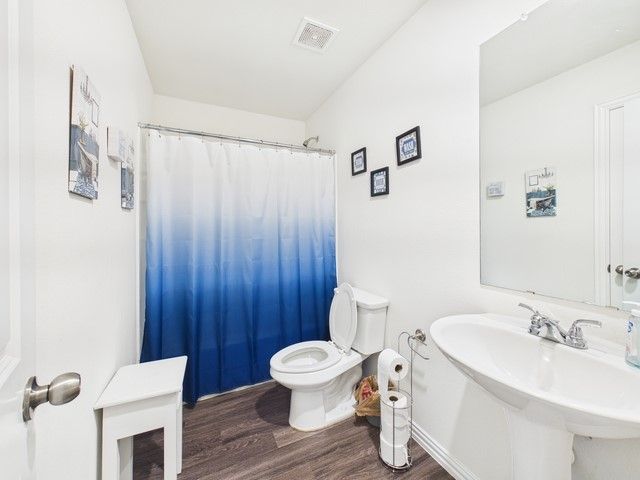 2409 Abigail Lane, Mabank, TX 75147