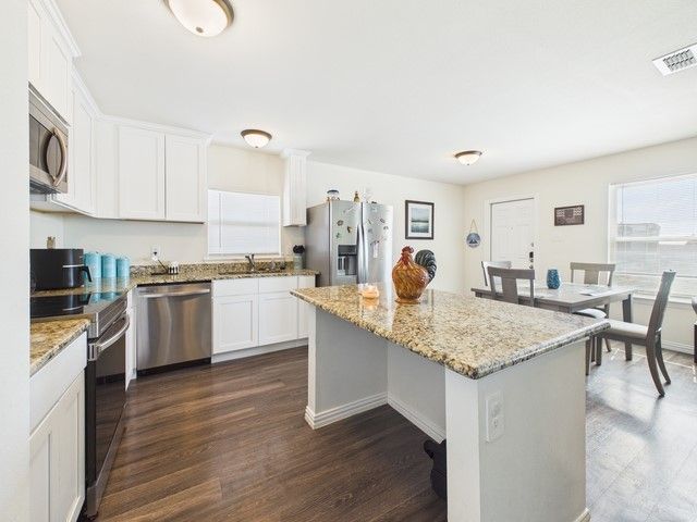 2409 Abigail Lane, Mabank, TX 75147