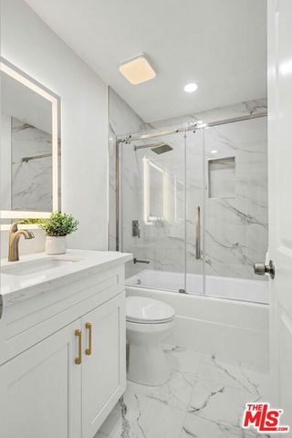 3840 Virginia Road, Los Angeles, CA 90008