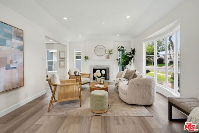 3840 Virginia Road, Los Angeles, CA 90008