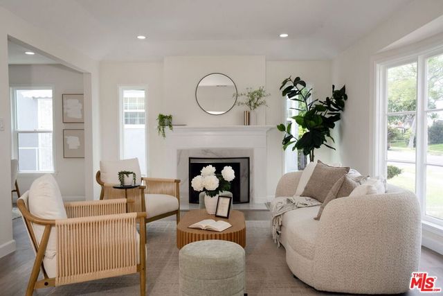 3840 Virginia Road, Los Angeles, CA 90008