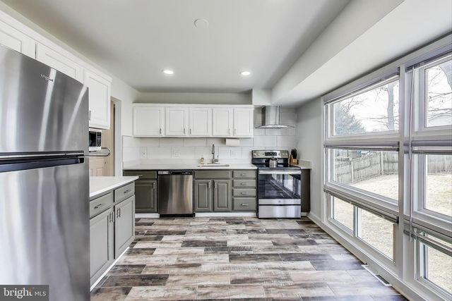 14316 WOODCREST DR, Rockville, MD 20853