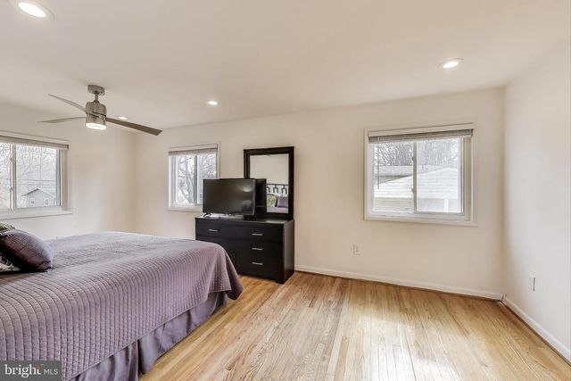 14316 WOODCREST DR, Rockville, MD 20853