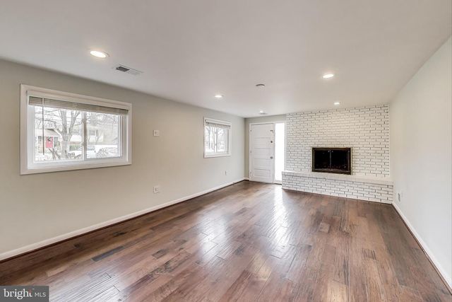 14316 WOODCREST DR, Rockville, MD 20853
