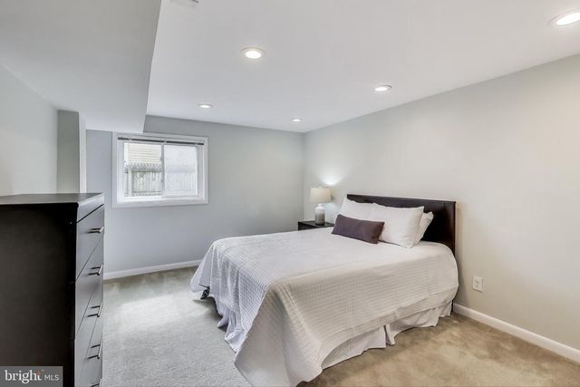 14316 WOODCREST DR, Rockville, MD 20853