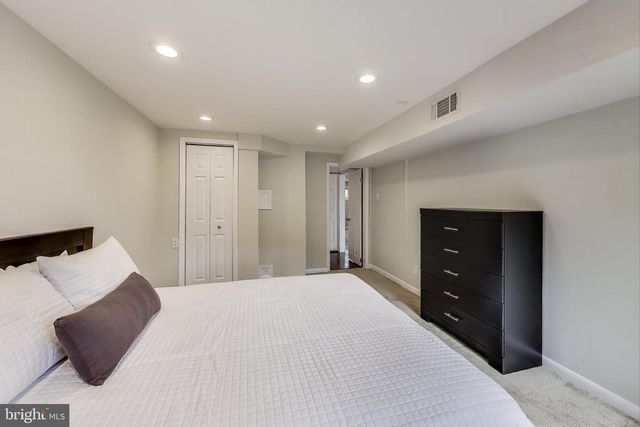 14316 WOODCREST DR, Rockville, MD 20853