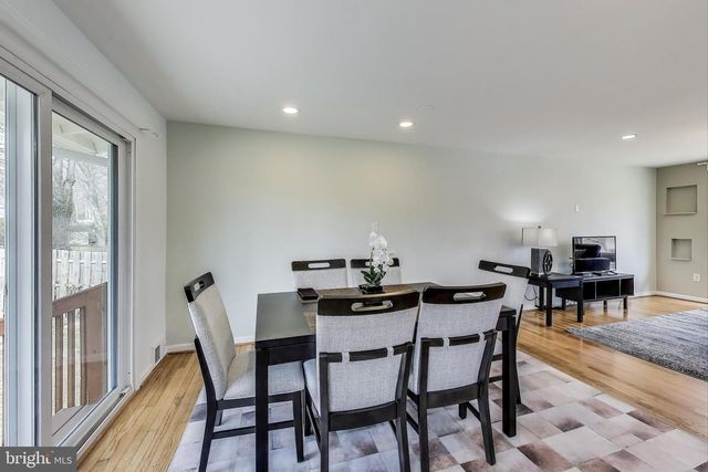 14316 WOODCREST DR, Rockville, MD 20853