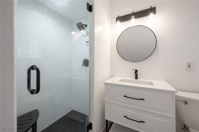 4859 Delevan Drive, Lyndhurst, OH 44124