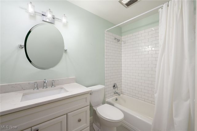 4859 Delevan Drive, Lyndhurst, OH 44124