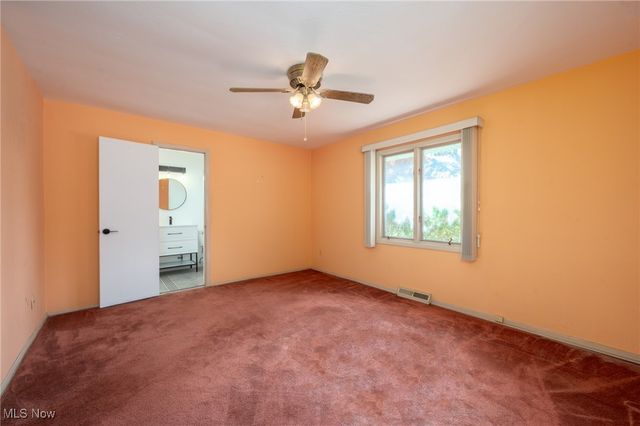 4859 Delevan Drive, Lyndhurst, OH 44124