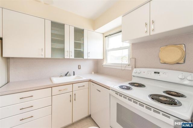 100 Pierson Miller Drive D12, Pompton Lakes, NJ 07442