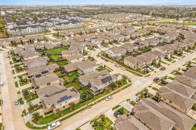 9826 Mills Orchard Drive, Houston, TX 77070