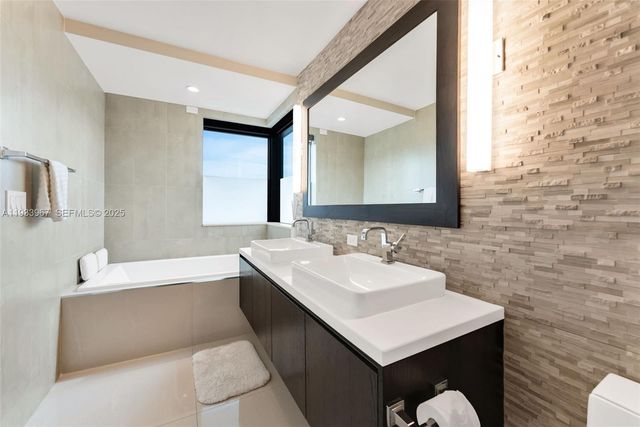 3030 N Ocean Blvd S101, Fort Lauderdale, FL 33308