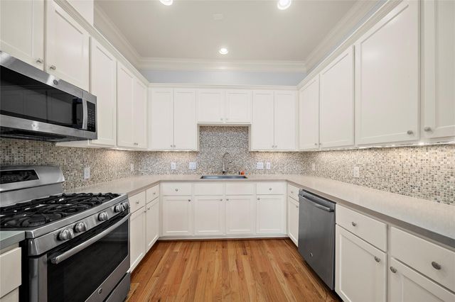 4031 Bellefontaine Street 117, Houston, TX 77025