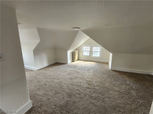 2060 Rossmoor Road, Cleveland Heights, OH 44118